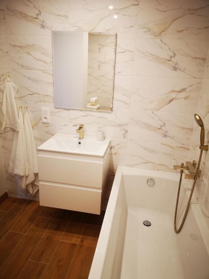 Apartament Korczaka Centrum Suwałki Kültér fotó